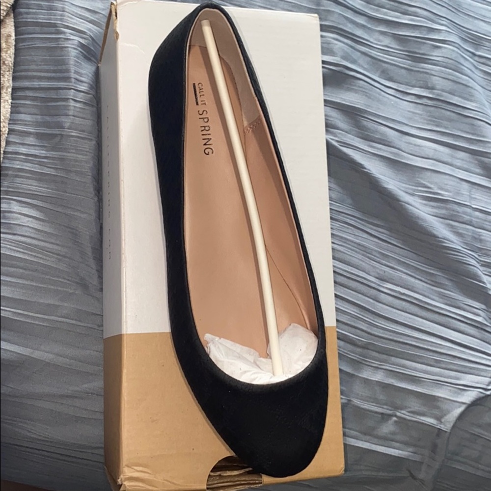Call it Spring- flats - Picture 2 of 5